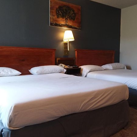Americas Best Value Inn Ларамі Екстер'єр фото