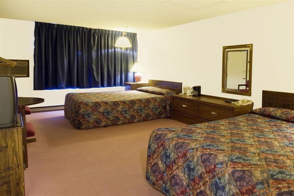 Americas Best Value Inn Ларамі Номер фото