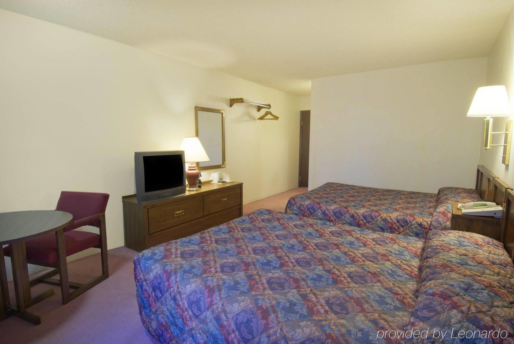 Americas Best Value Inn Ларамі Номер фото