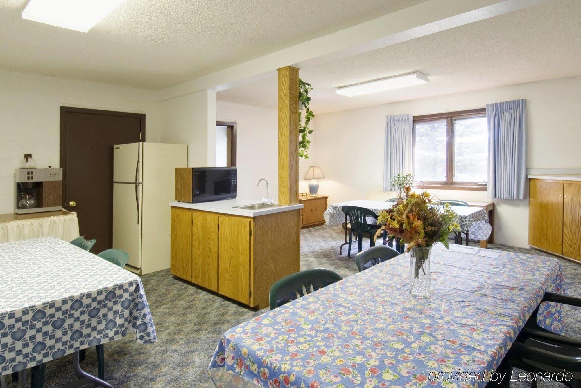 Americas Best Value Inn Ларамі Номер фото